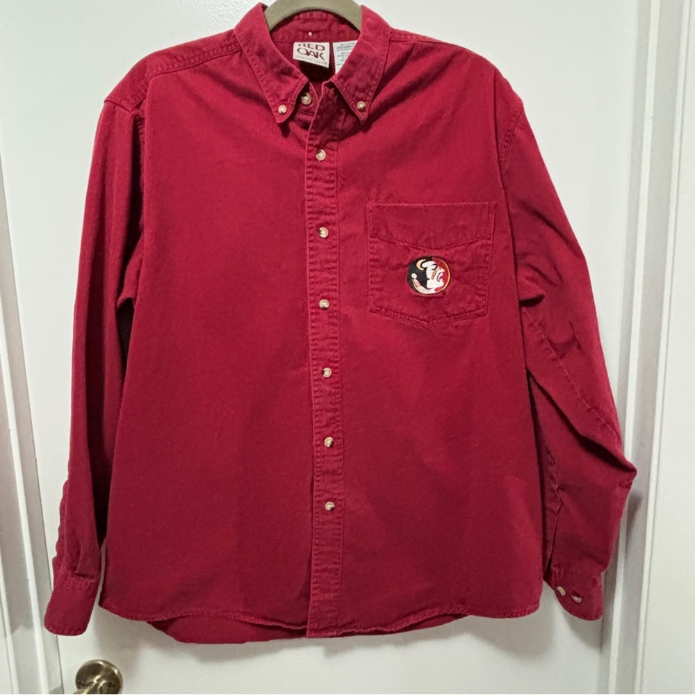 100% cotton Red Oak Seminole Embroidered Pocket Men’s size L